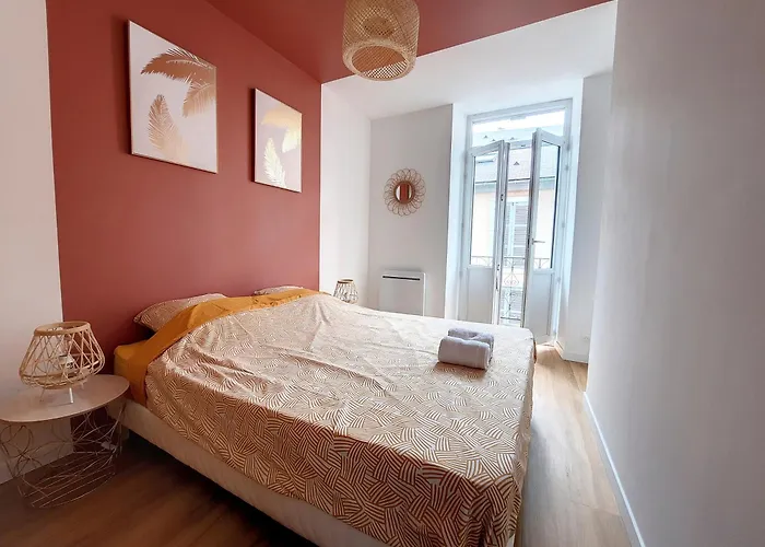 Le Nordique - 2 - Fibre Wifi - Netflix - Menage Inclus Тарб